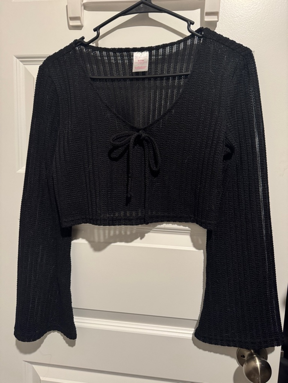 No Boundaries Black Cropped Knit Tie-Front Top